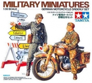 Tamiya 35241 1/35 German Motorcycle Orderly Set